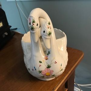 Safaril Portugal Double Entwined Swans Planter